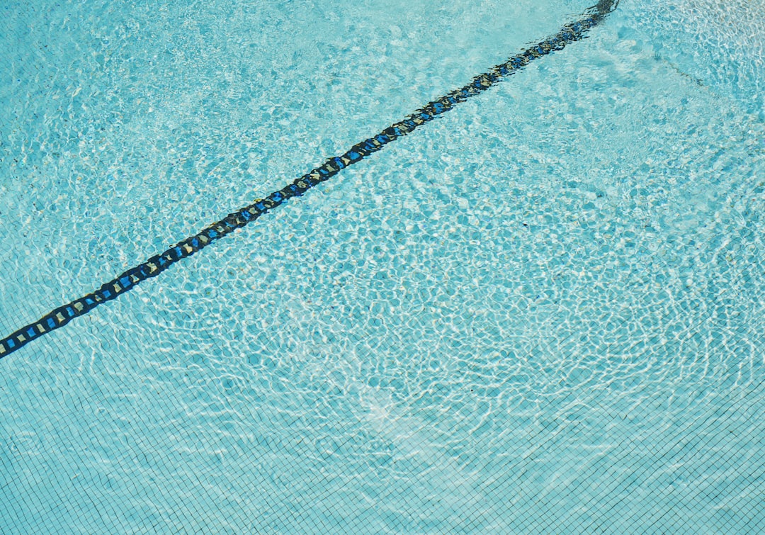 Fit en sterk met zwembad training thuis